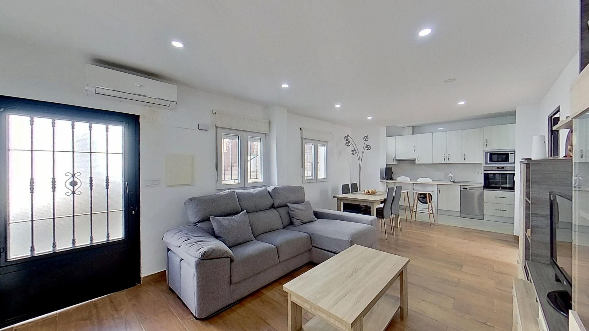 Sala d'estar de Casa o xalet en venda en Motril amb Terrassa