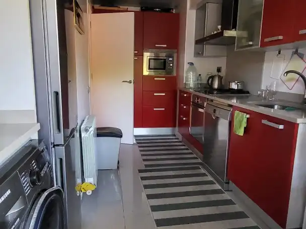Cuina de Pis de lloguer en Gavà amb Aire condicionat, Calefacció i Terrassa