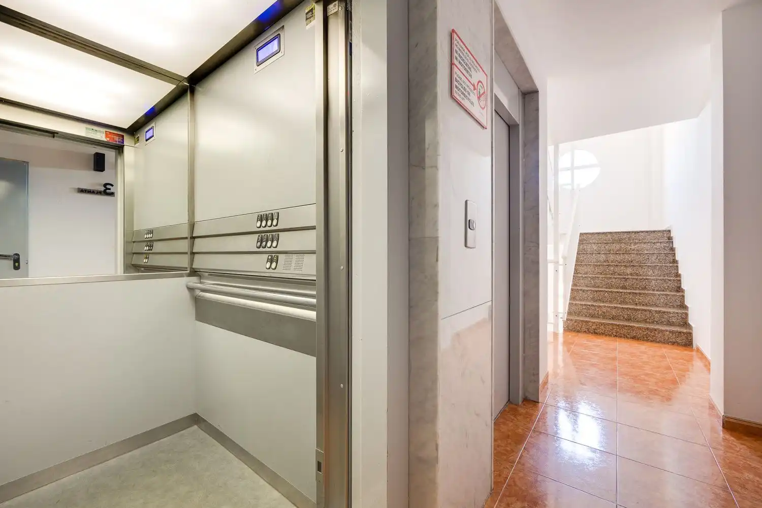 Piso con terraza en venta en Avenida Diego Ramírez Pastor 192, imagen 34