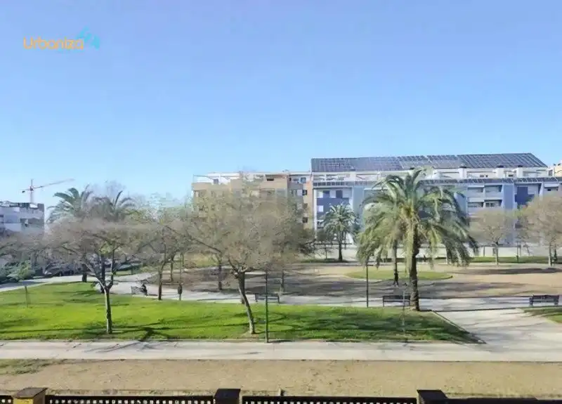 Außenansicht von Wohnungen zum Verkauf in Badajoz Capital mit Klimaanlage und Möbliert