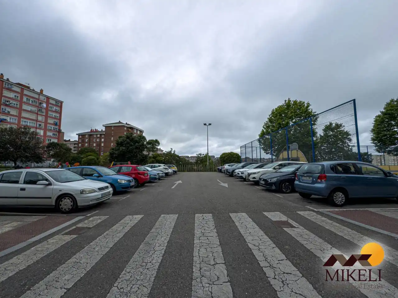 Parkplatz von Wohnung zur Miete in Santander mit Heizung, Terrasse und Möbliert