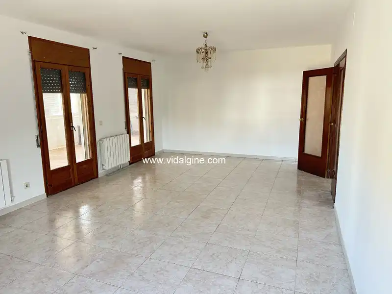 Casa amb jardí en venda a Carrer Pi i Margall, imagen 8