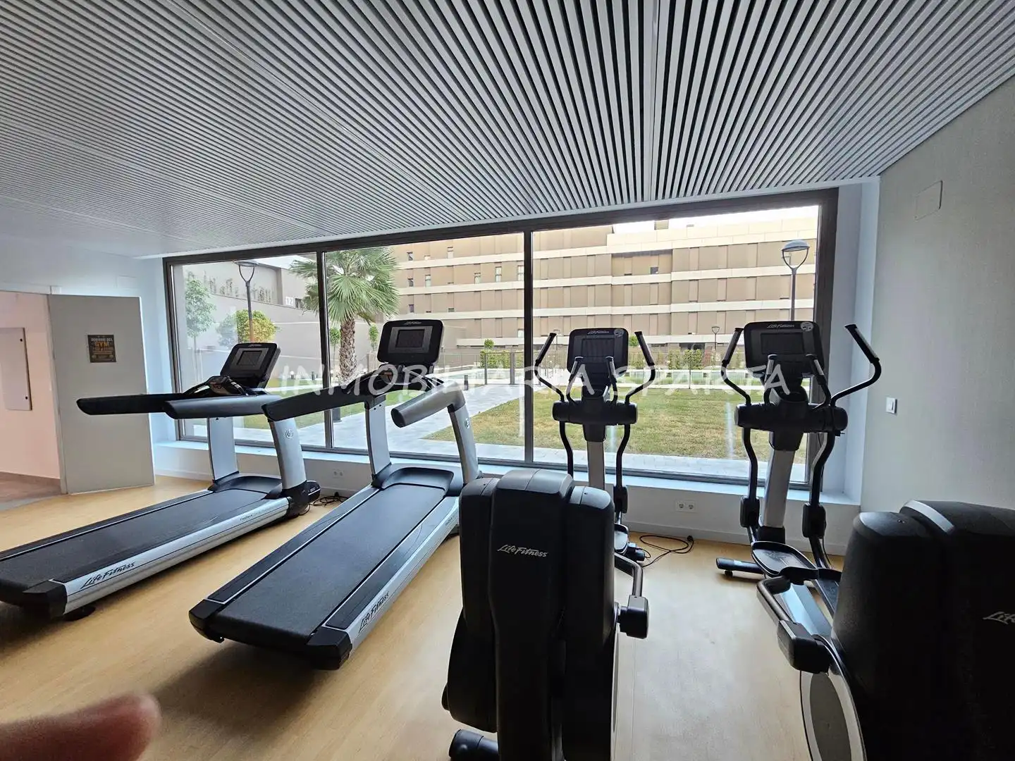 Flat for rent in Tomares  with Air Conditioner, Heating and Terrace
