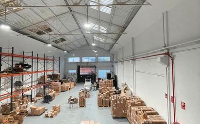 Nau industrial de lloguer en Sant Feliu de Llobregat