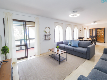 Sala d'estar de Àtic en venda en Mijas amb Aire condicionat, Terrassa i Moblat