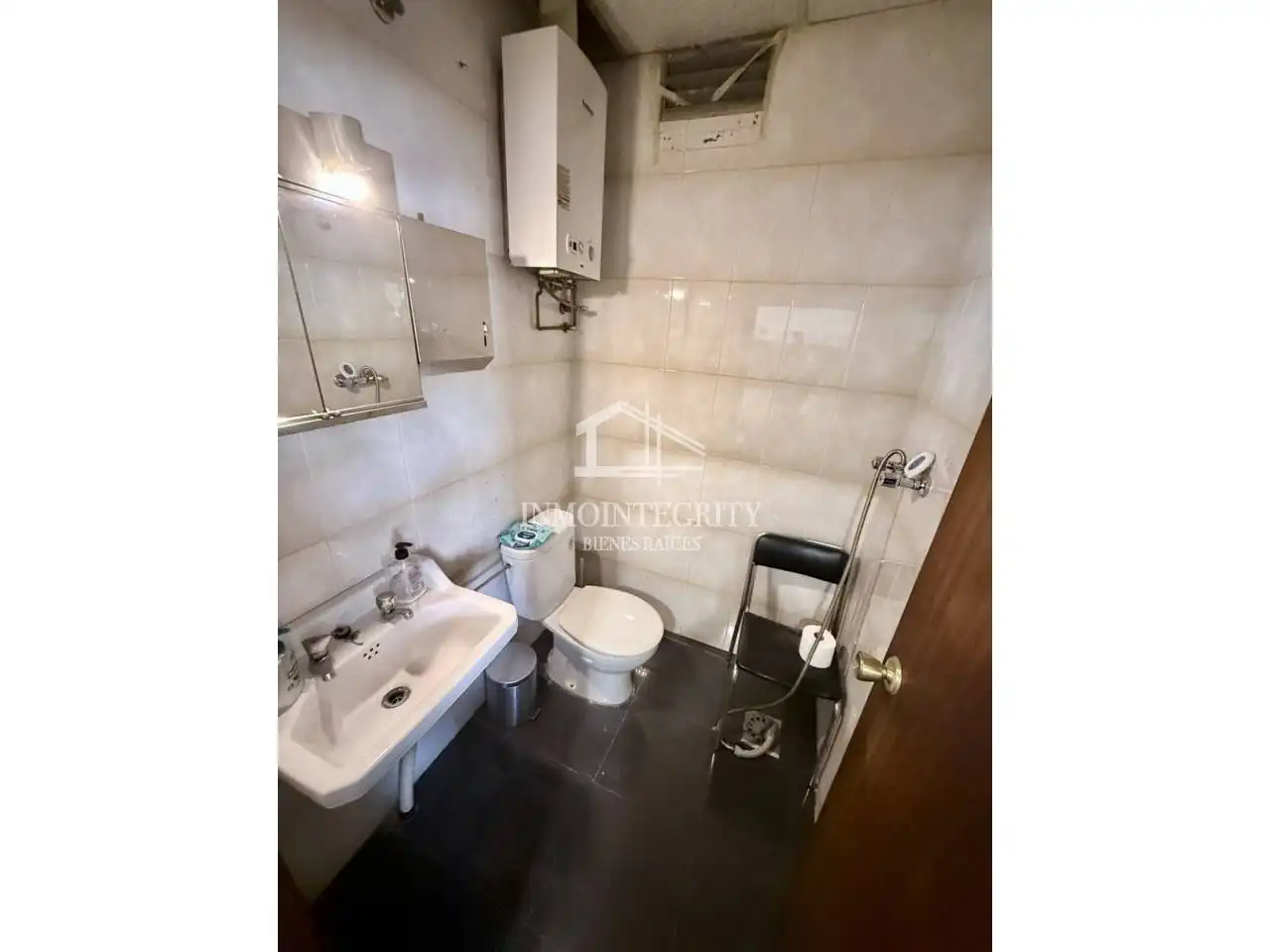 Baño de Local en venta en Castellón de la Plana / Castelló de la Plana con Aire acondicionado