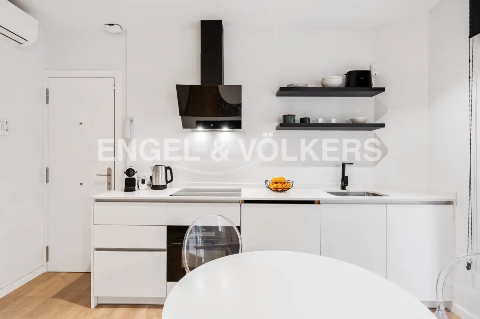 Küche von Wohnung zur Miete in Barcelona mit Klimaanlage, Heizung und Parkett