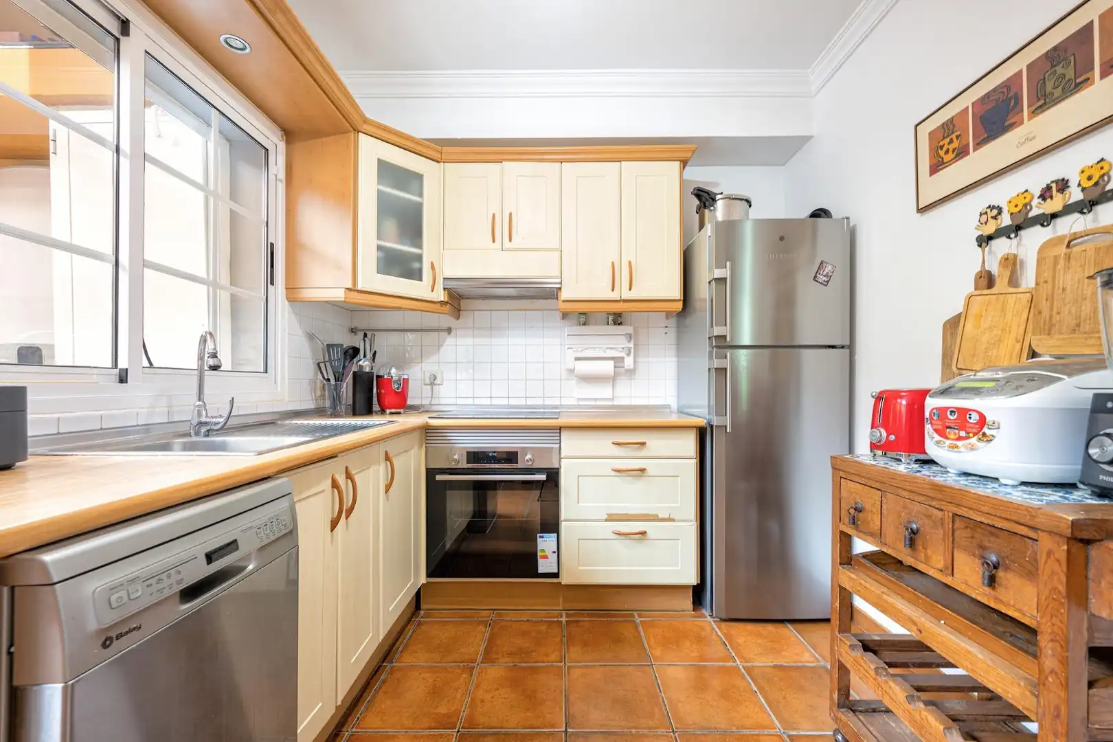 Detached homes for sale in Calle HELICE, Castillo del Romeral - Juan Grande
