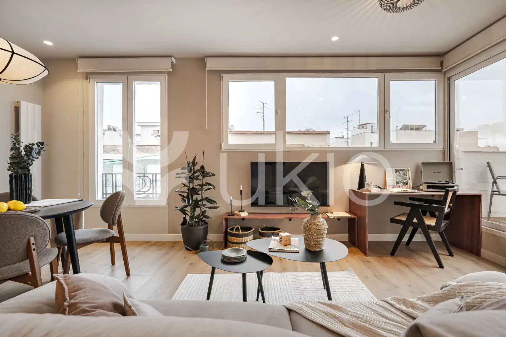 Sala d'estar de Apartament de lloguer en Madrid amb Aire condicionat, Calefacció i Terrassa