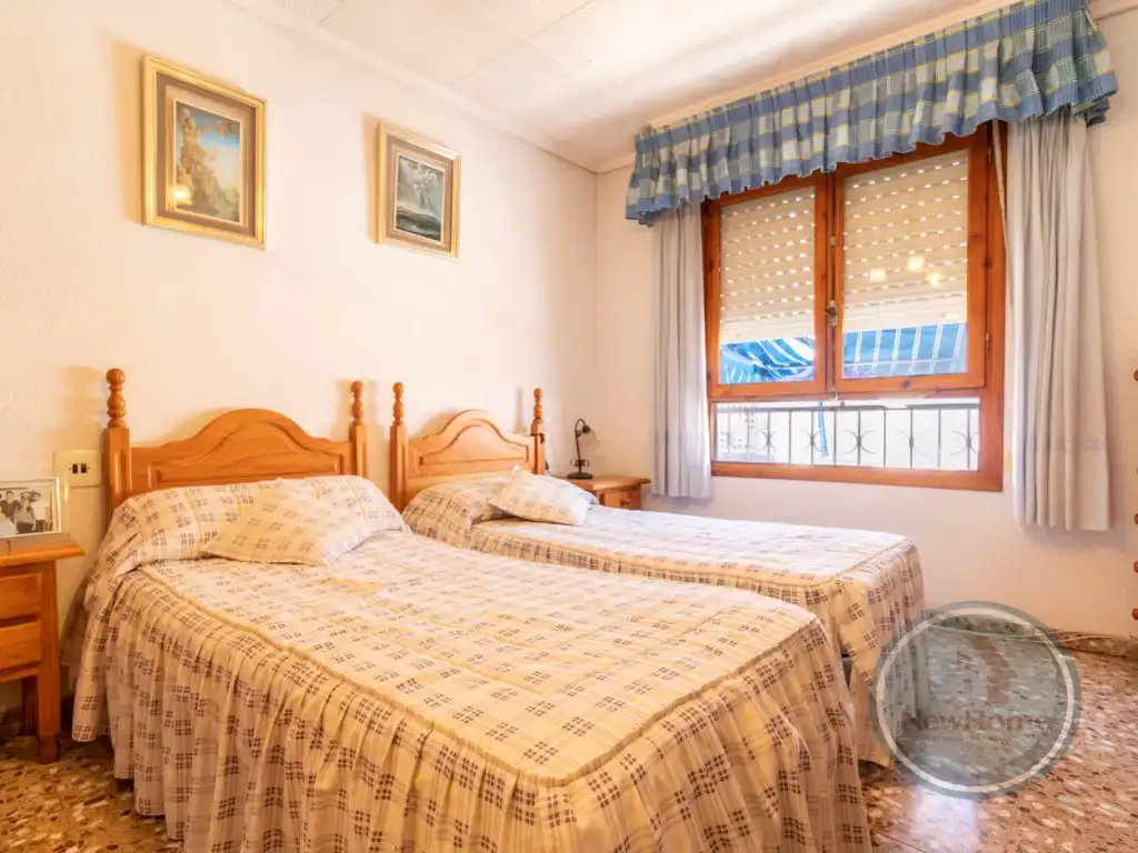 Habitación de Piso en venta en Santa Pola con Aire acondicionado y Balcón