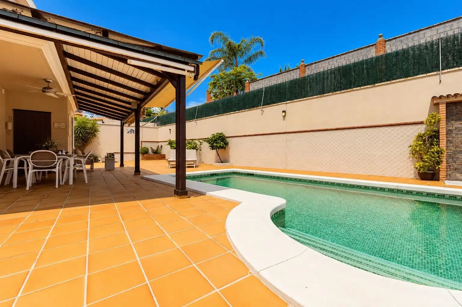 Piscina de Casa o chalet en venta en Alhaurín de la Torre con Aire acondicionado, Calefacción y Piscina