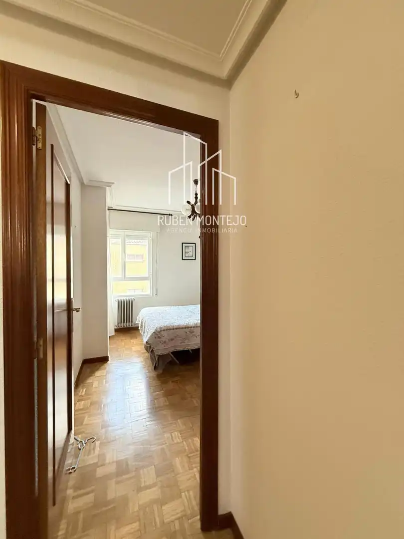 Bedroom of Flat for sale in Salamanca  with Heating, Terrace and Storage room