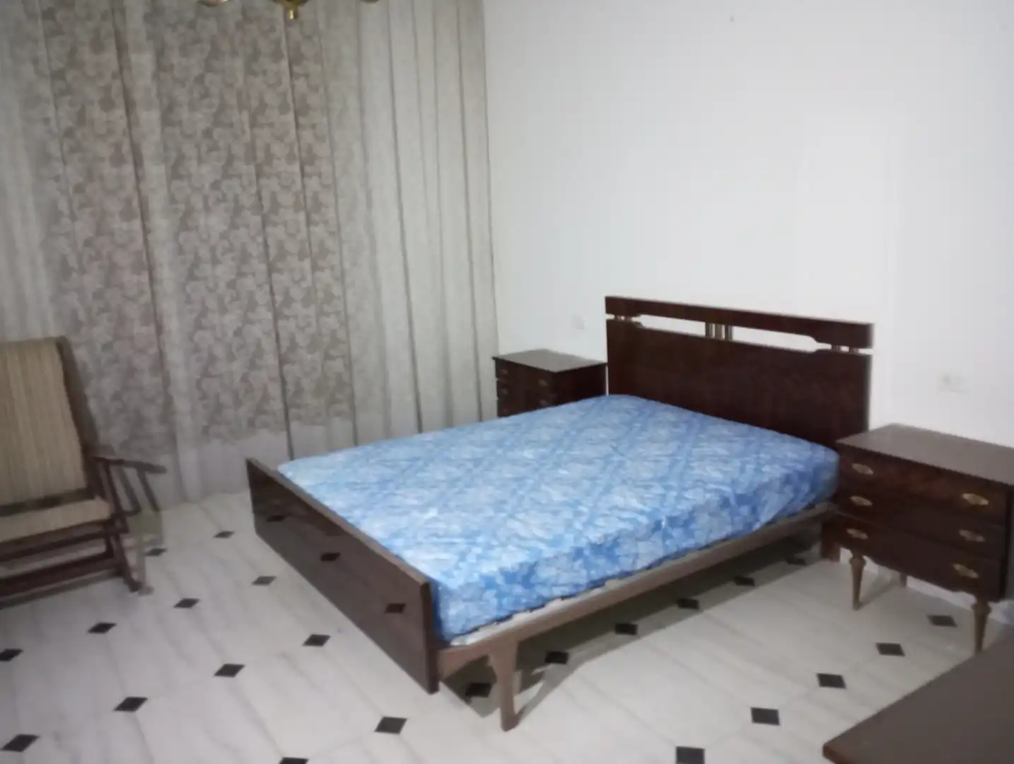 Habitación de Edificio en venta en Baza