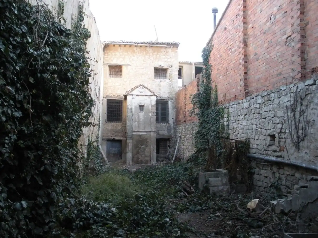 Vista exterior de Edificio en venta en Candasnos