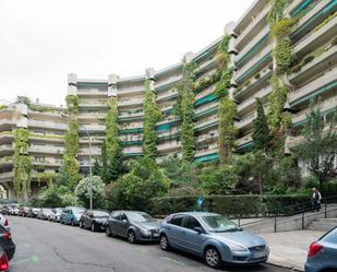 Exterior view of Flat for sale in  Madrid Capital  with Air Conditioner, Parquet flooring and Terrace