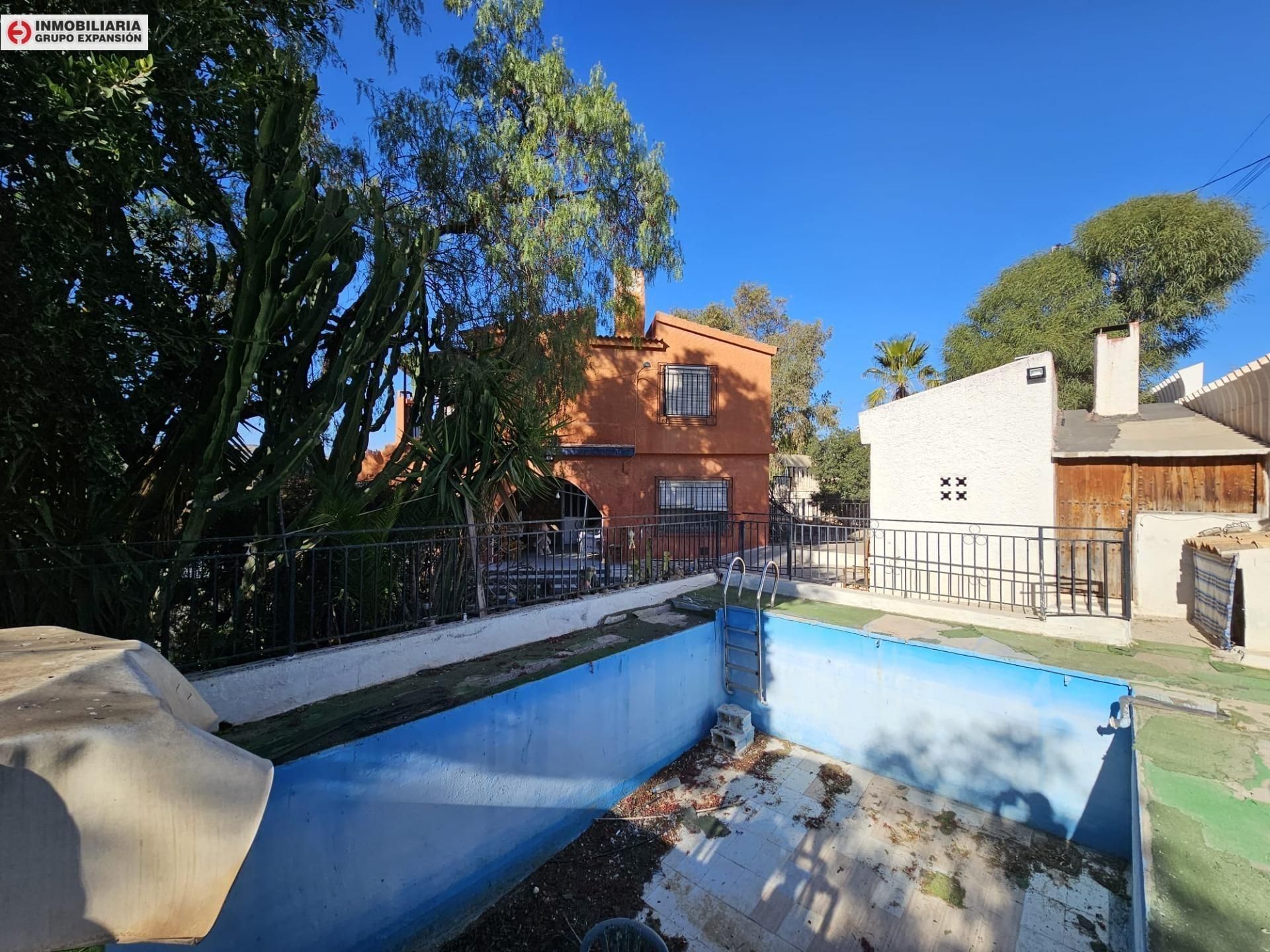 Piscina de Casa o chalet en venta en Elche / Elx con Calefacción, Jardín privado y Terraza