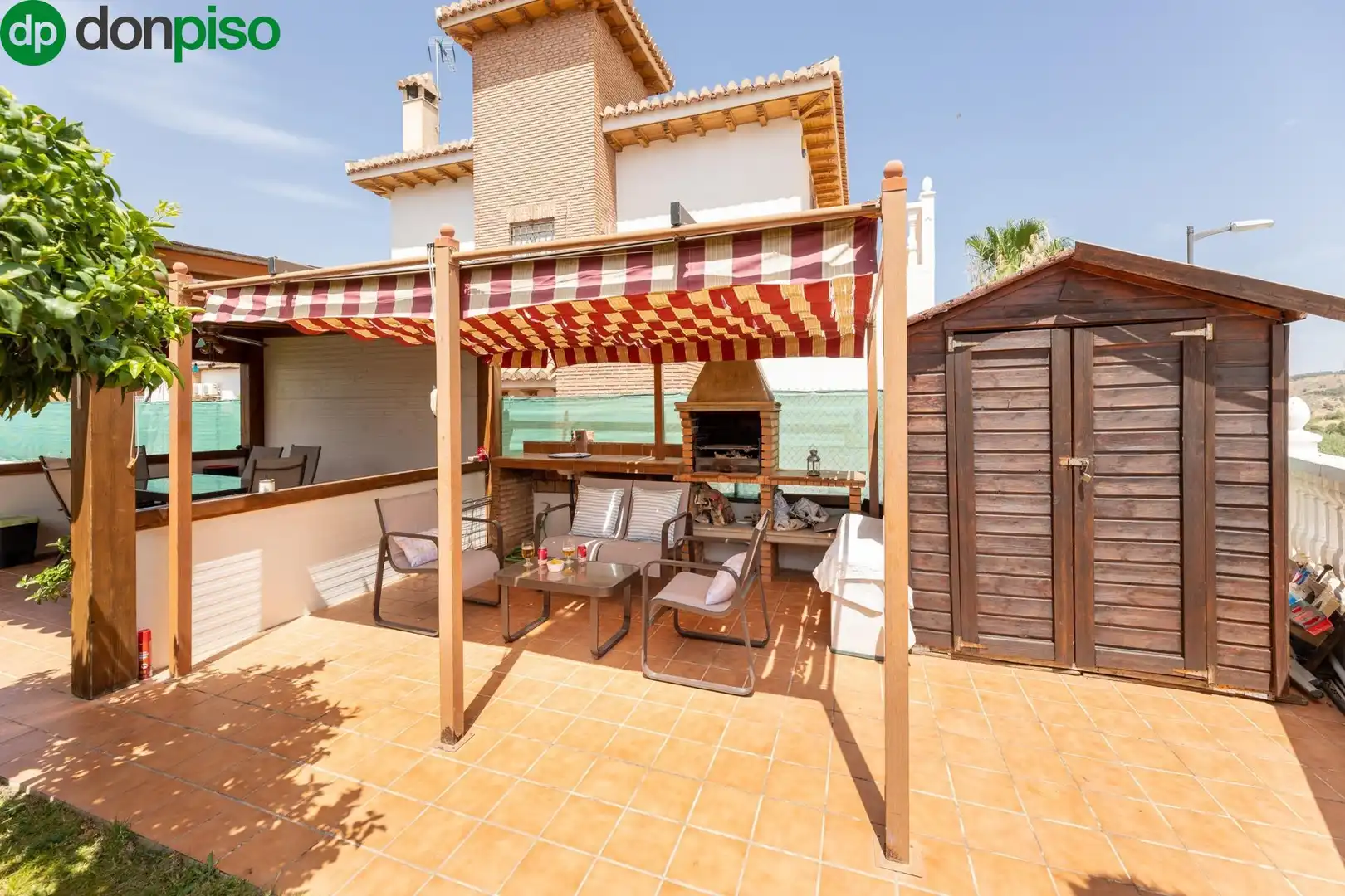 Villa mit Pool zum Verkauf in Avenida suecia, imagen 3