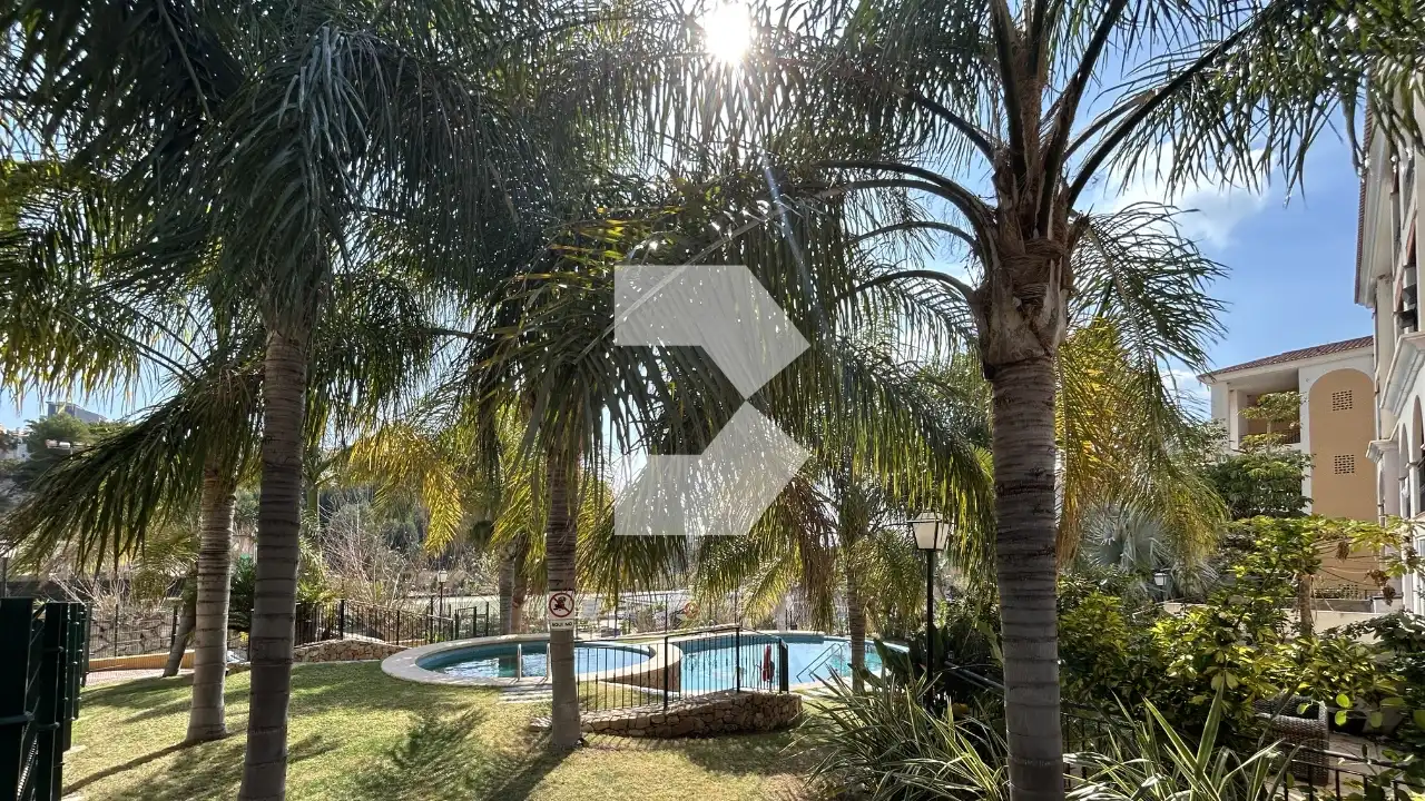 Piscina de Estudio en venta en Mutxamel con Aire acondicionado, Amueblado y Piscina comunitaria