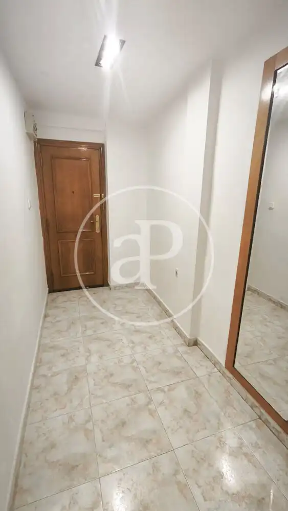 Piso en venta en Valencia con Calefacción y Balcón