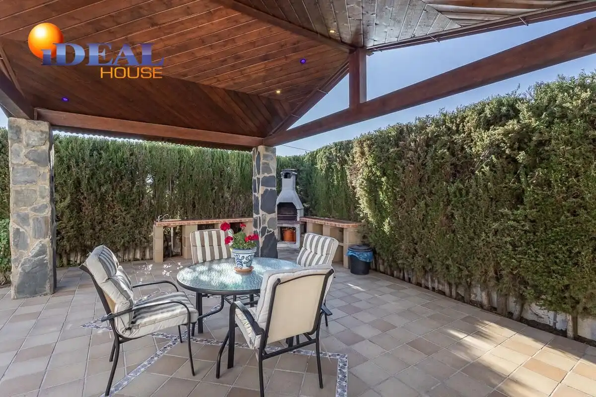 Casa o xalet en venda a Gójar