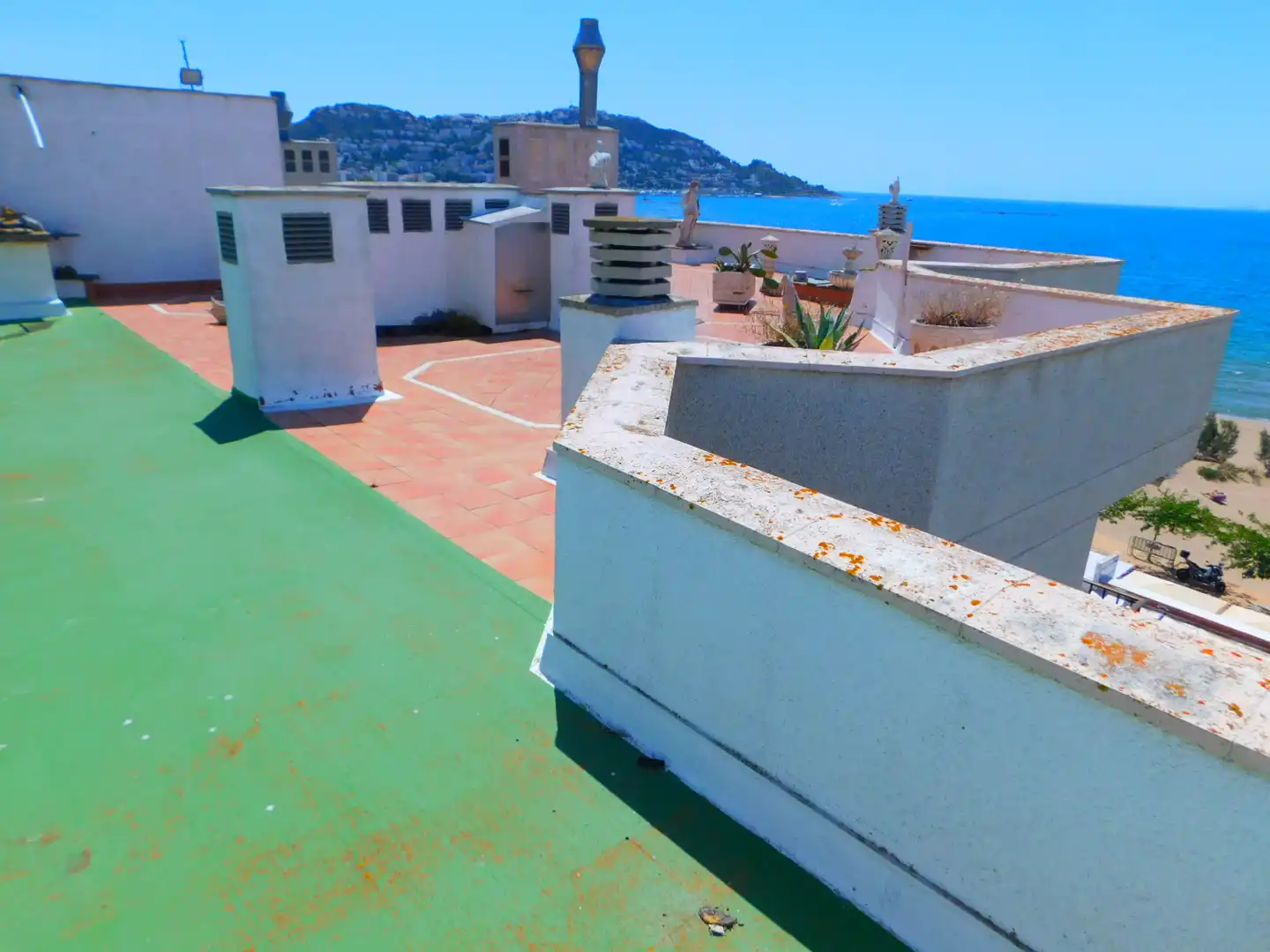 Exterior view of Attic for sale in Roses  with Air Conditioner, Heating and Terrace