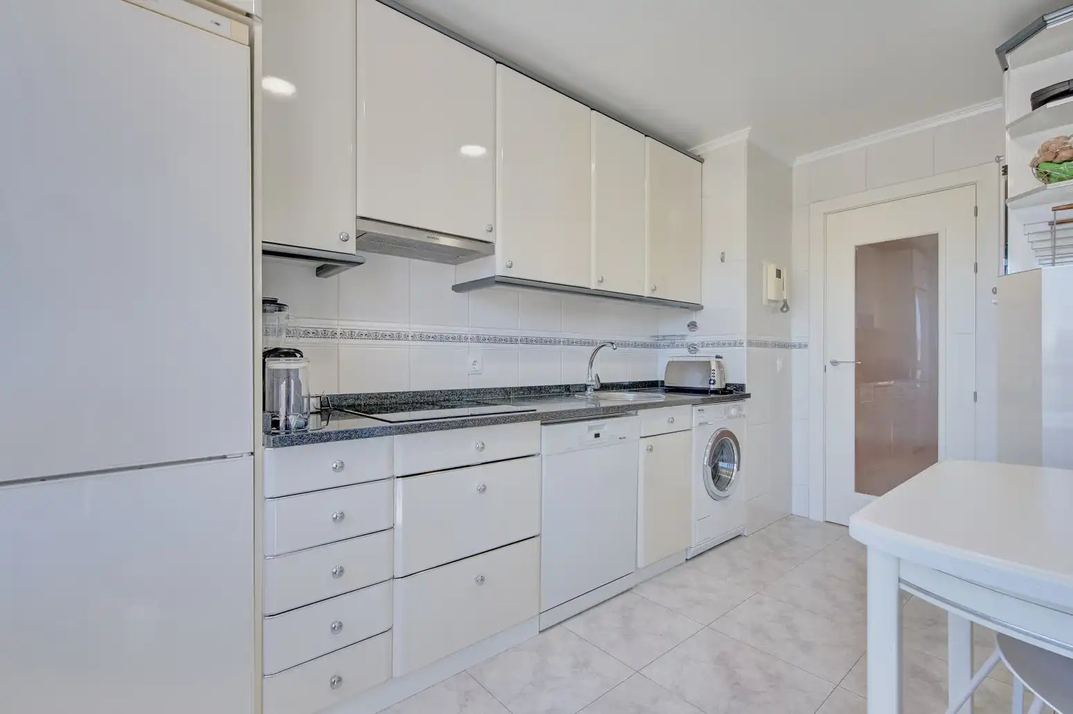 Kitchen of Flat for sale in  Pamplona / Iruña  with Air Conditioner, Heating and Parquet flooring