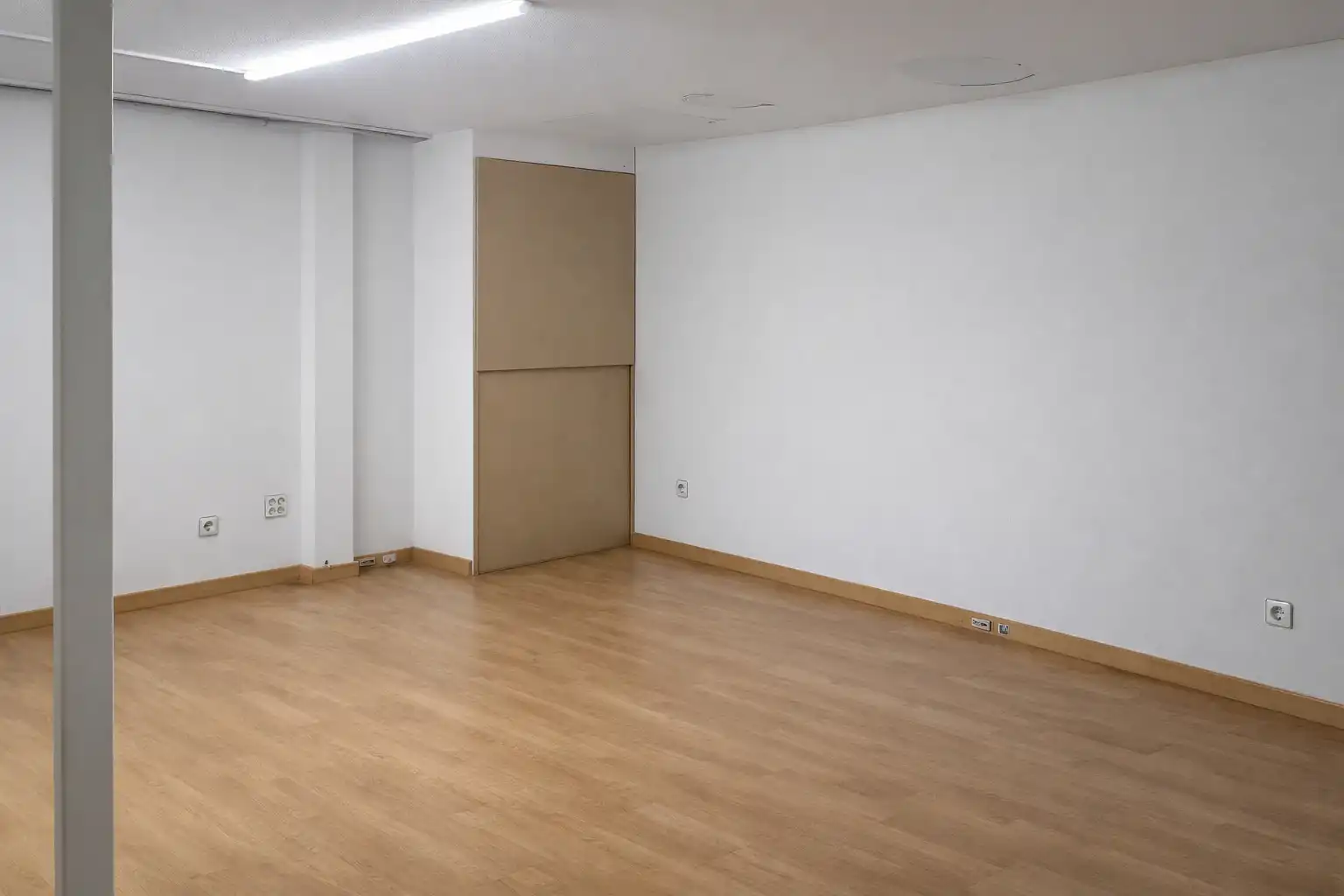 Geschaftsraum zur Miete in Santander