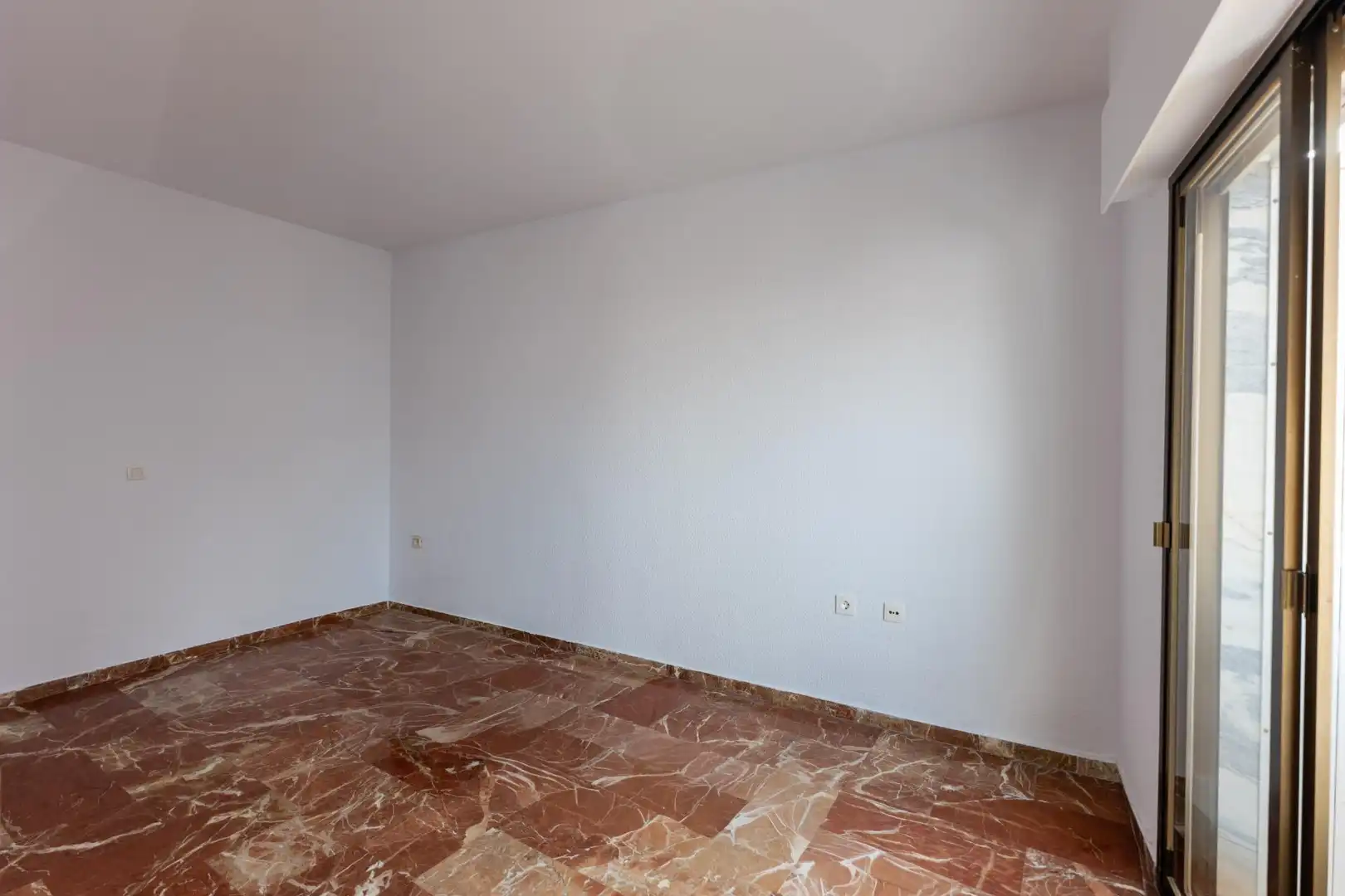 Dormitori de Pis en venda en Motril amb Aire condicionat i Balcó