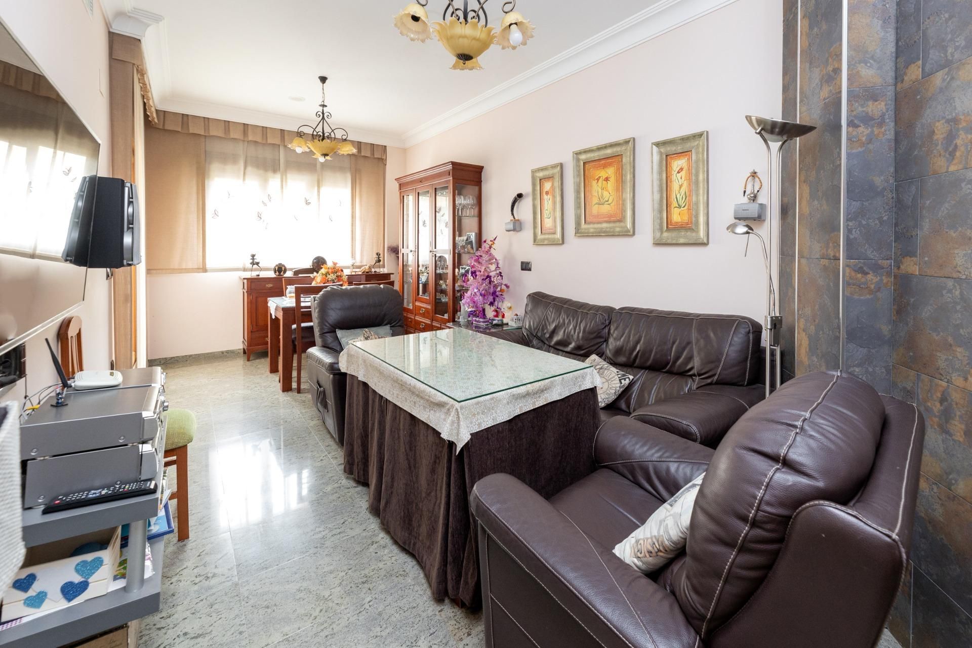 Sala d'estar de Casa adosada en venda en Maracena amb Calefacció, Terrassa i Traster