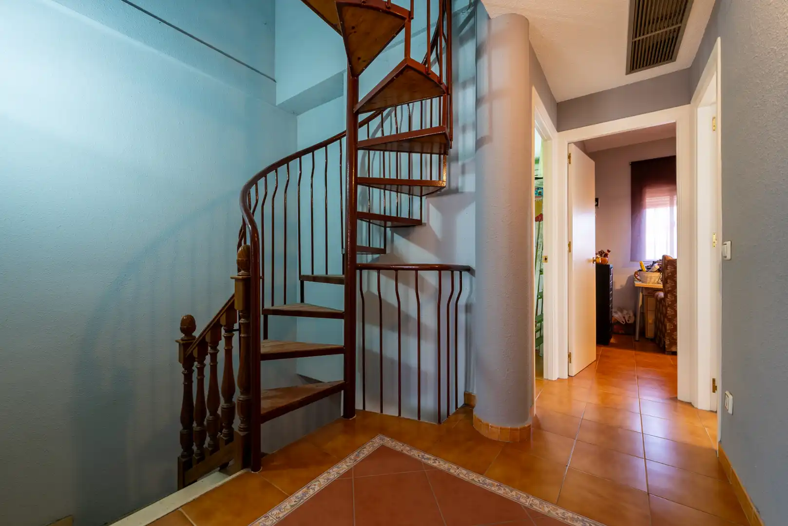 Detached homes for sale in Montequinto  with Air Conditioner, Heating and Parquet flooring