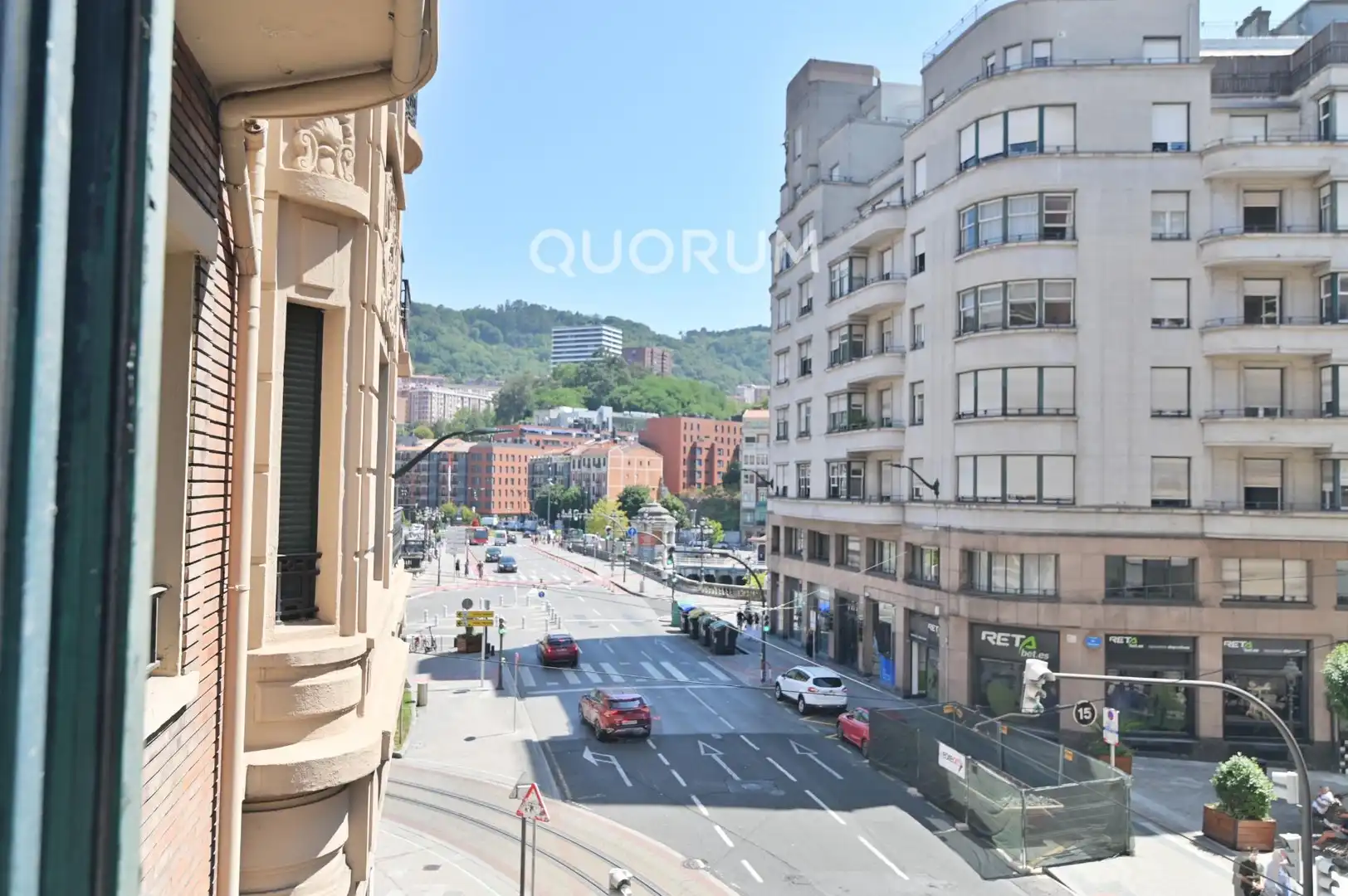 Vista exterior de Pis en venda en Bilbao  amb Calefacció i Traster