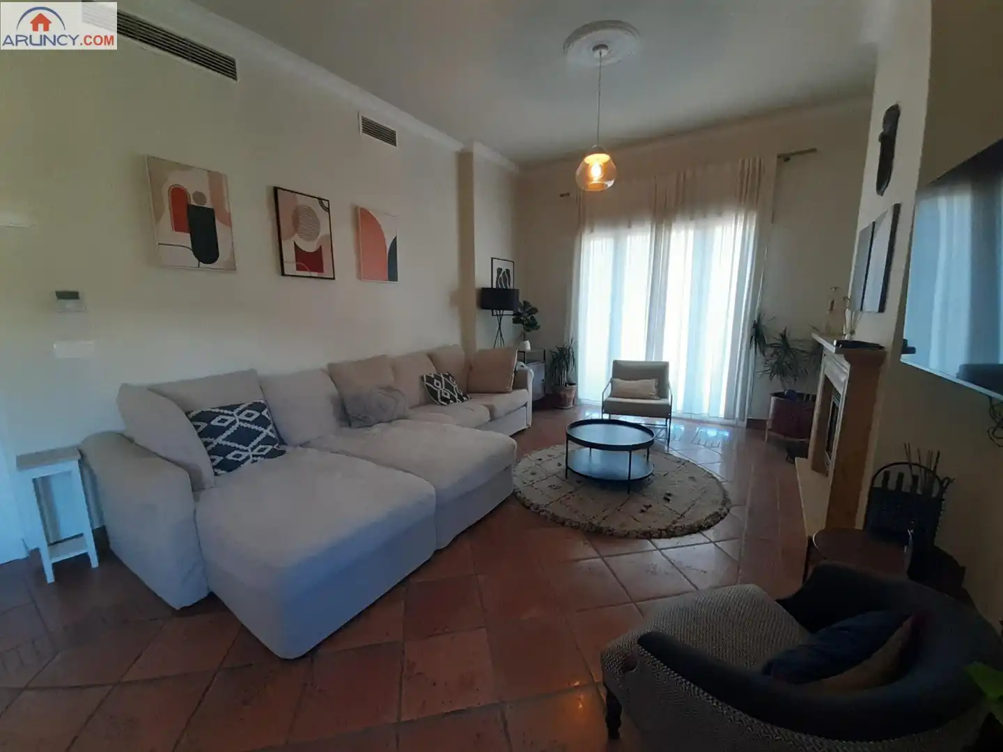 Sala de estar de Piso de alquiler en Montequinto con Aire acondicionado, Jardín privado y Terraza