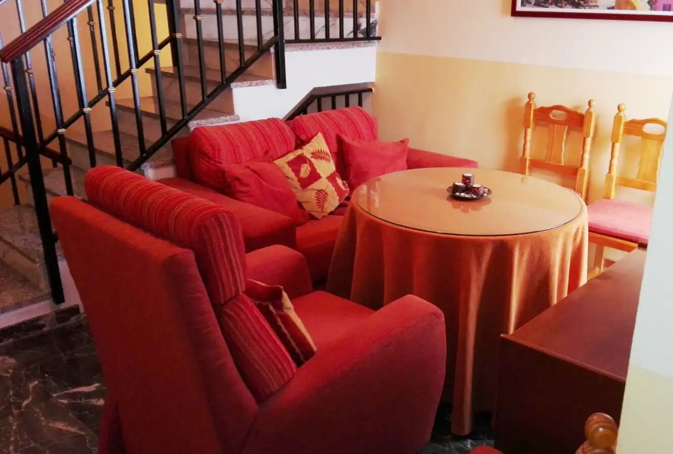 Casa adosada en venta en Calle Puerta de Martos, Ctra. Circunvalación - La Magdalena