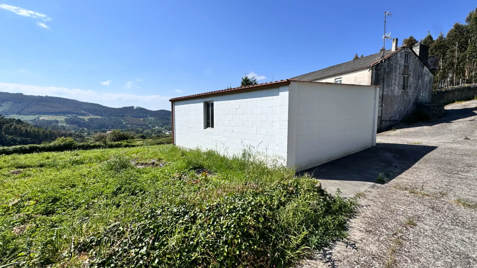 Casa o chalet de alquiler en Carballo con Parquet, Trastero y Amueblado