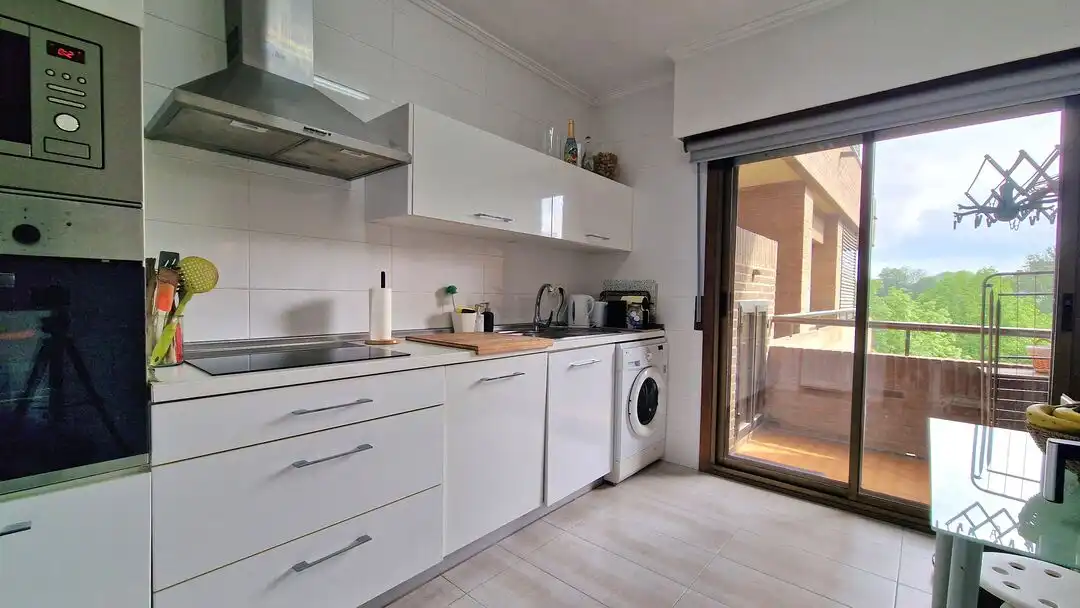 Küche von Wohnung zum Verkauf in Donostia - San Sebastián  mit Heizung, Terrasse und Balkon