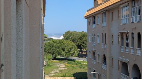 Foto 4 de Apartamento en venta en Avenida Pinoso de, 12, El Acequión, Torrevieja