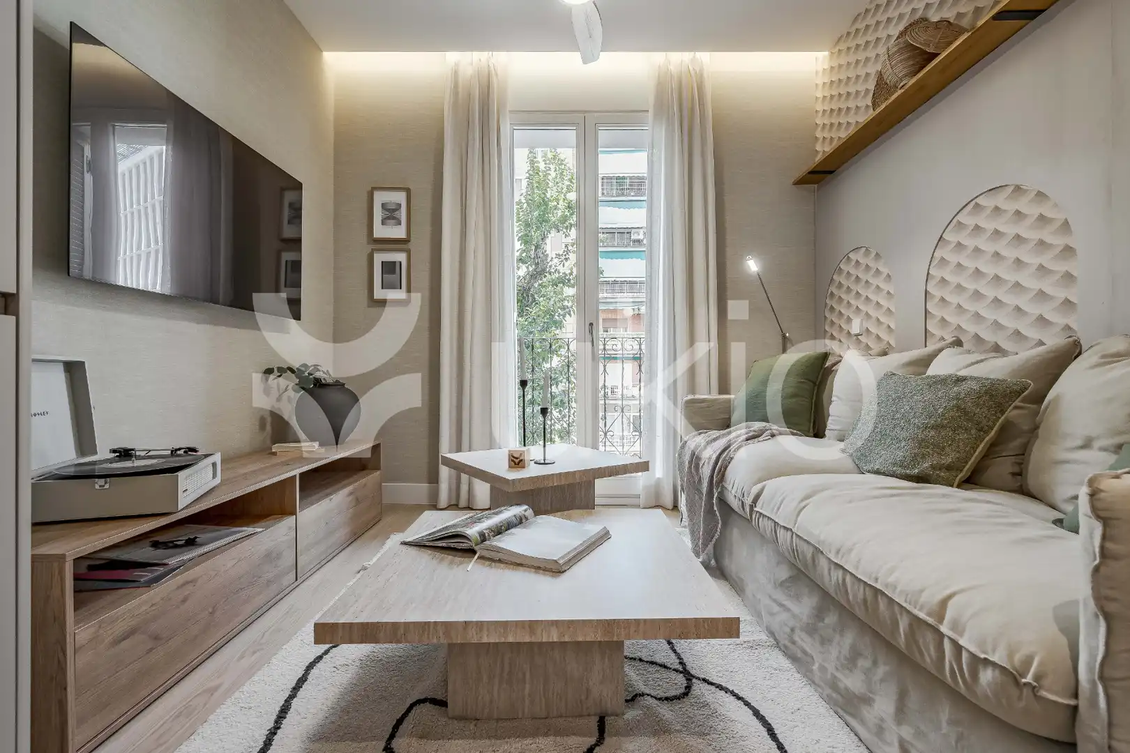 Living room of Apartments for rent in Madrid  with Heating, Furnished and Oven