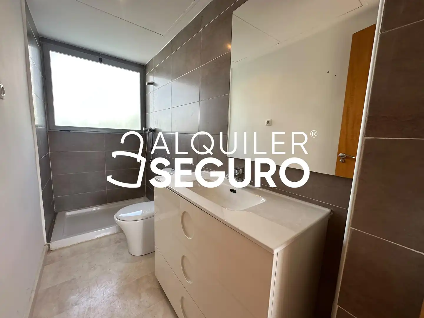 Badezimmer von Haus oder Chalet zur Miete in Riba-roja de Túria mit Klimaanlage, Terrasse und Schwimmbad