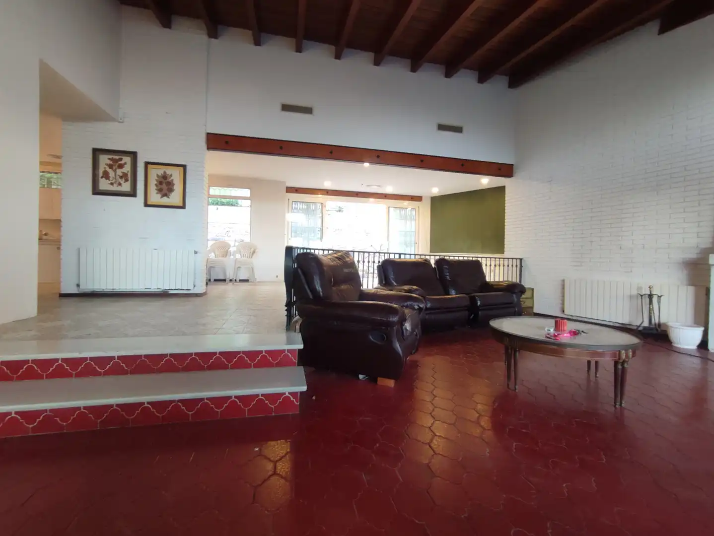 Sala d'estar de Casa o xalet en venda en Pallejà amb Aire condicionat, Calefacció i Jardí privat