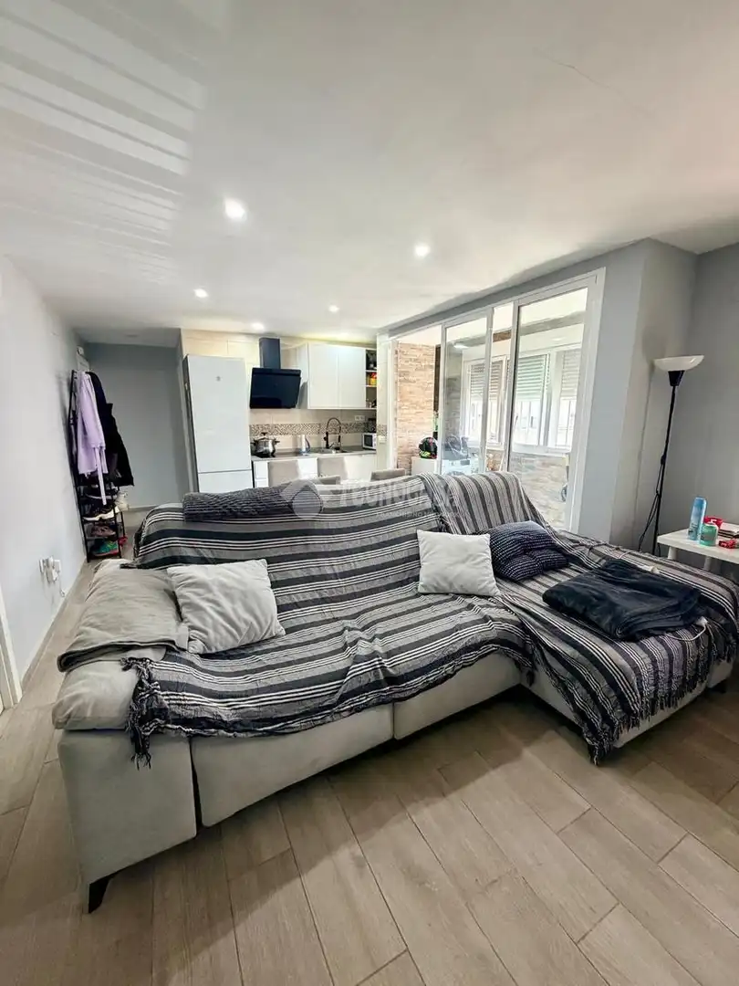 Sala de estar de Piso en venta en Sevilla con Aire acondicionado, Calefacción y Terraza