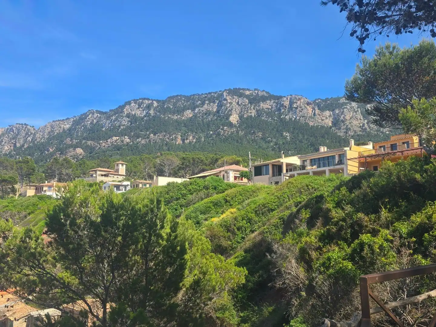 Vista exterior de Casa o xalet en venda en Banyalbufar amb Aire condicionat i Terrassa