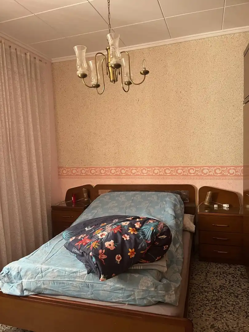 Dormitori de Casa adosada en venda en Teresa de Cofrentes amb Calefacció
