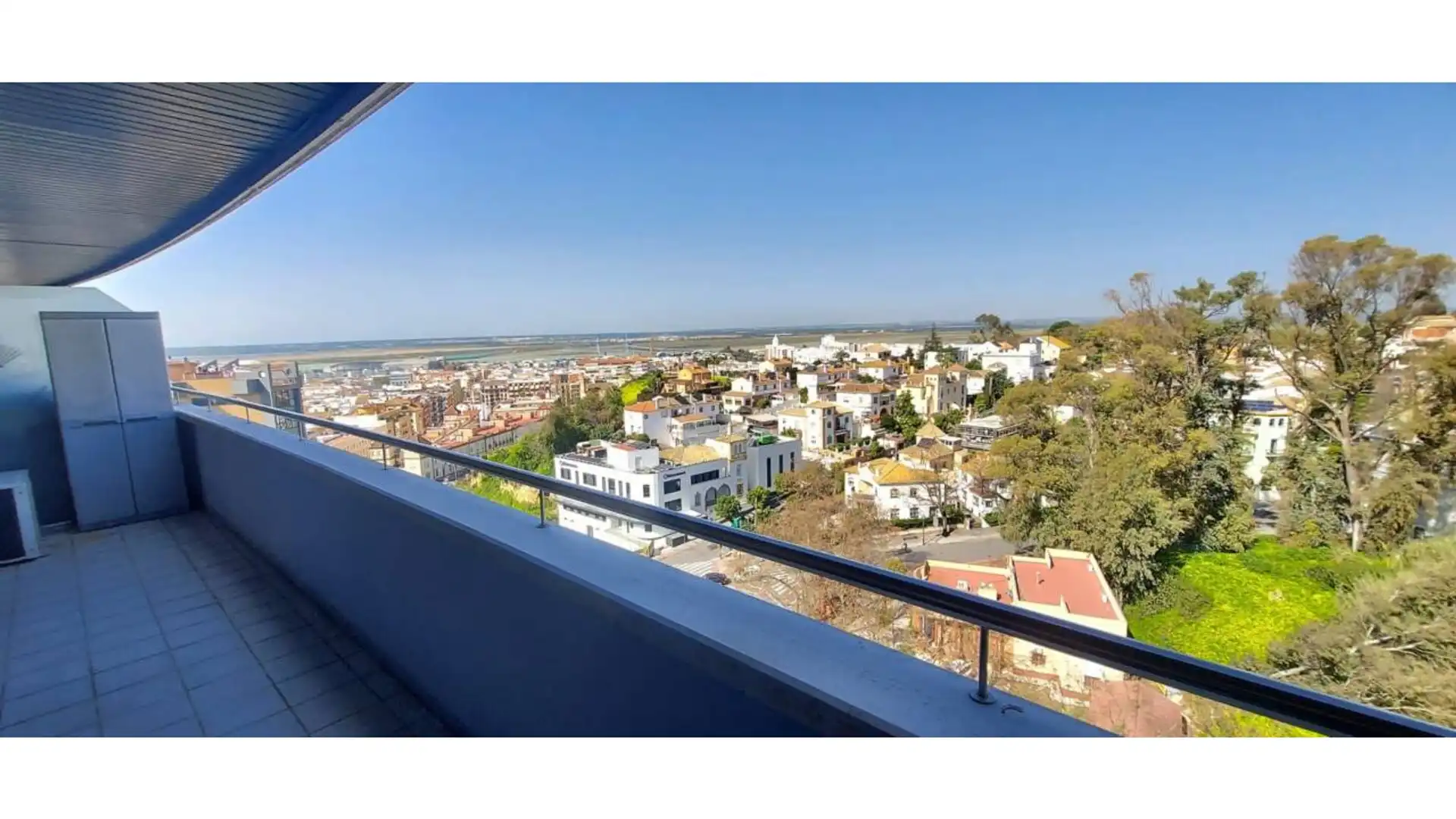 Exterior view of Flat for sale in  Huelva Capital  with Air Conditioner, Terrace and Storage room