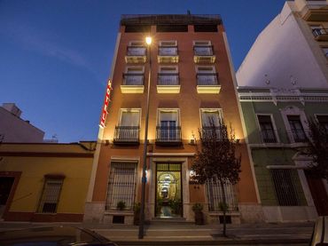 Hotel mit Aufzug zum Verkauf in Avenida de San Antonio 12
