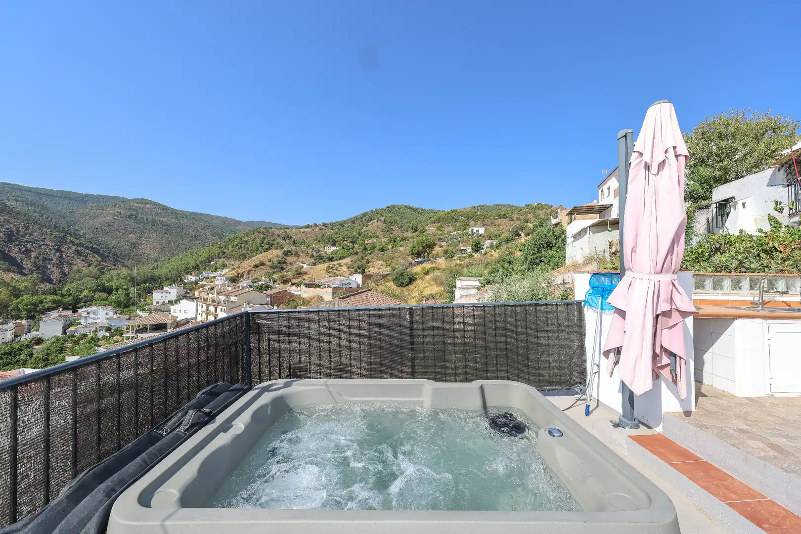 Terraza de Casa adosada en venta en Tolox con Terraza y Amueblado