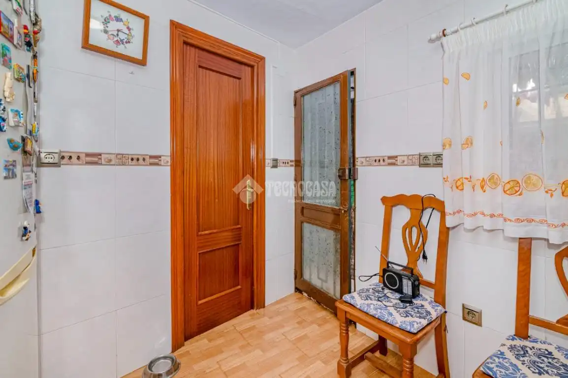 Casa adosada en venda en Loja amb Aire condicionat, Terrassa i Traster