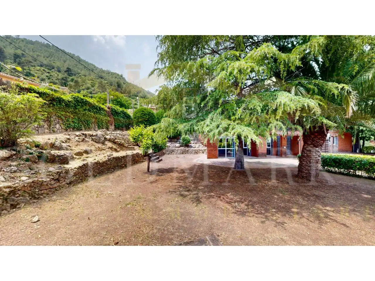 Jardí de Casa o xalet en venda en Corbera de Llobregat amb Aire condicionat, Calefacció i Jardí privat