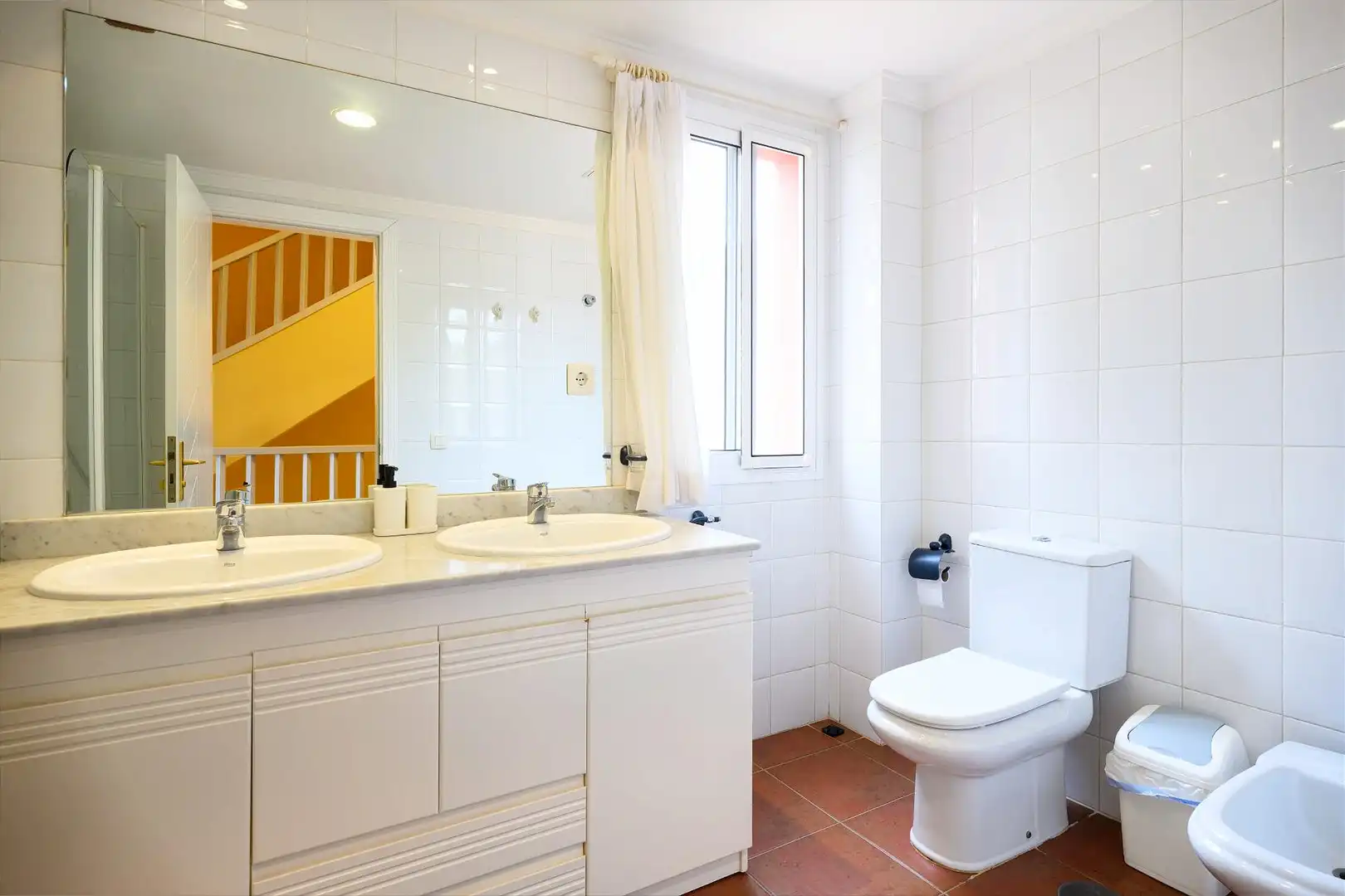 Badezimmer von Einfamilien-Reihenhaus zur Miete in San Bartolomé de Tirajana mit Klimaanlage, Privatgarten und Terrasse