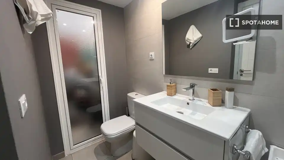 Badezimmer von Wohnungen zur untervermieten in La Oliva mit Klimaanlage, Terrasse und Möbliert