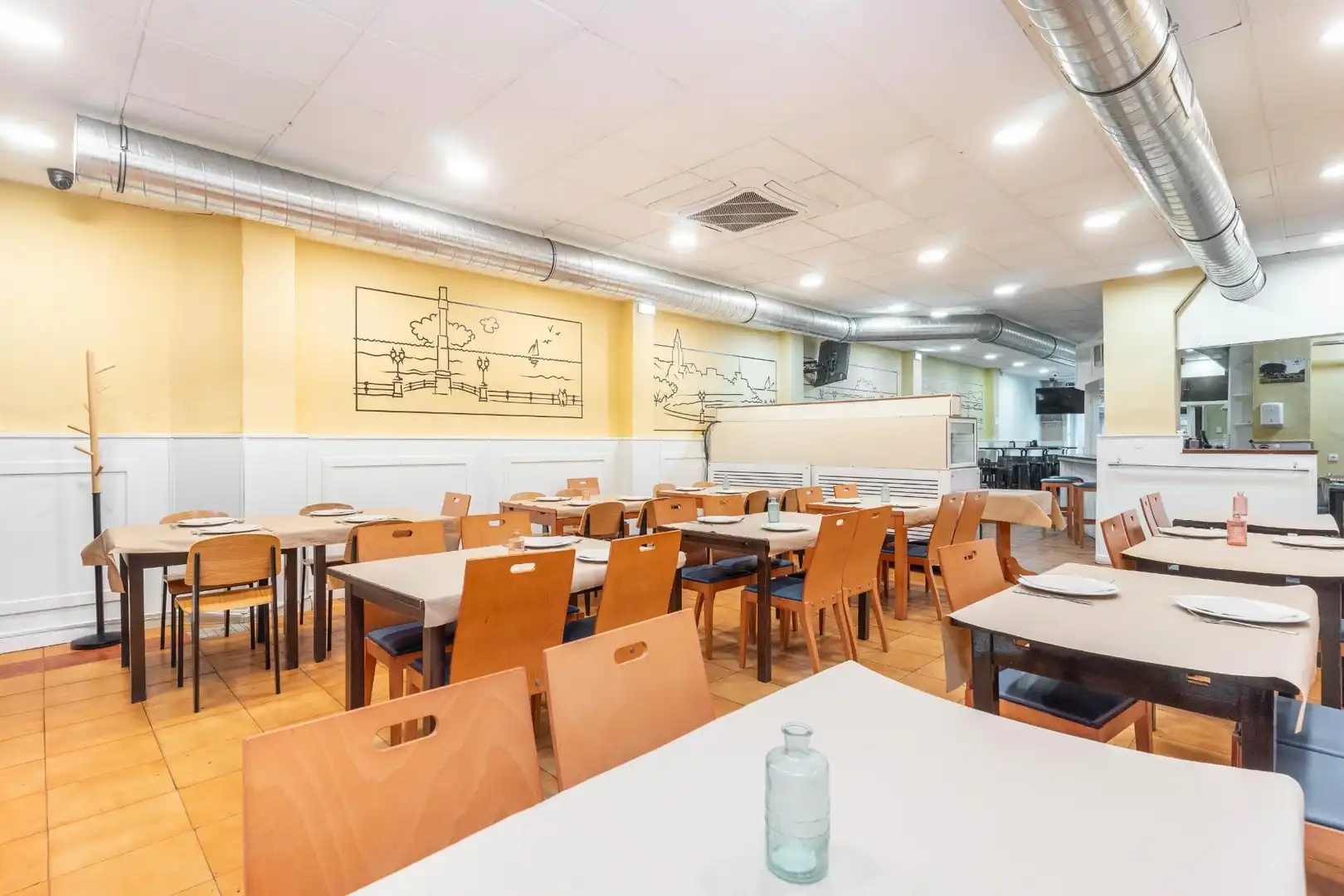Local en venta en Gijón  con Amueblado